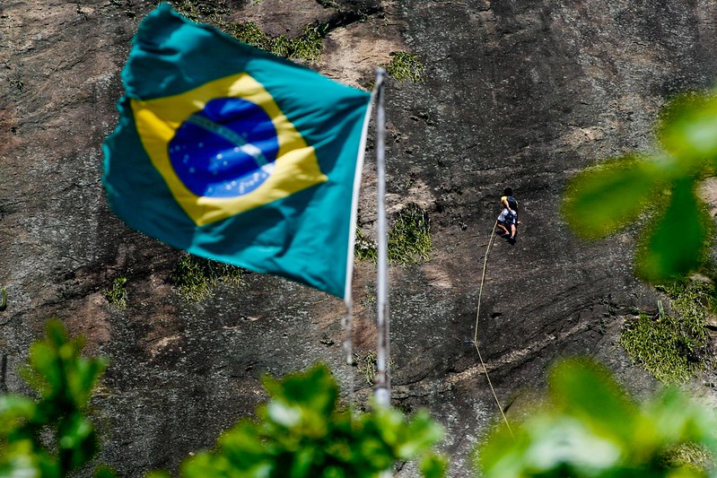 Escalada no Morro do P&atilde;o de A&ccedil;&uacute;car